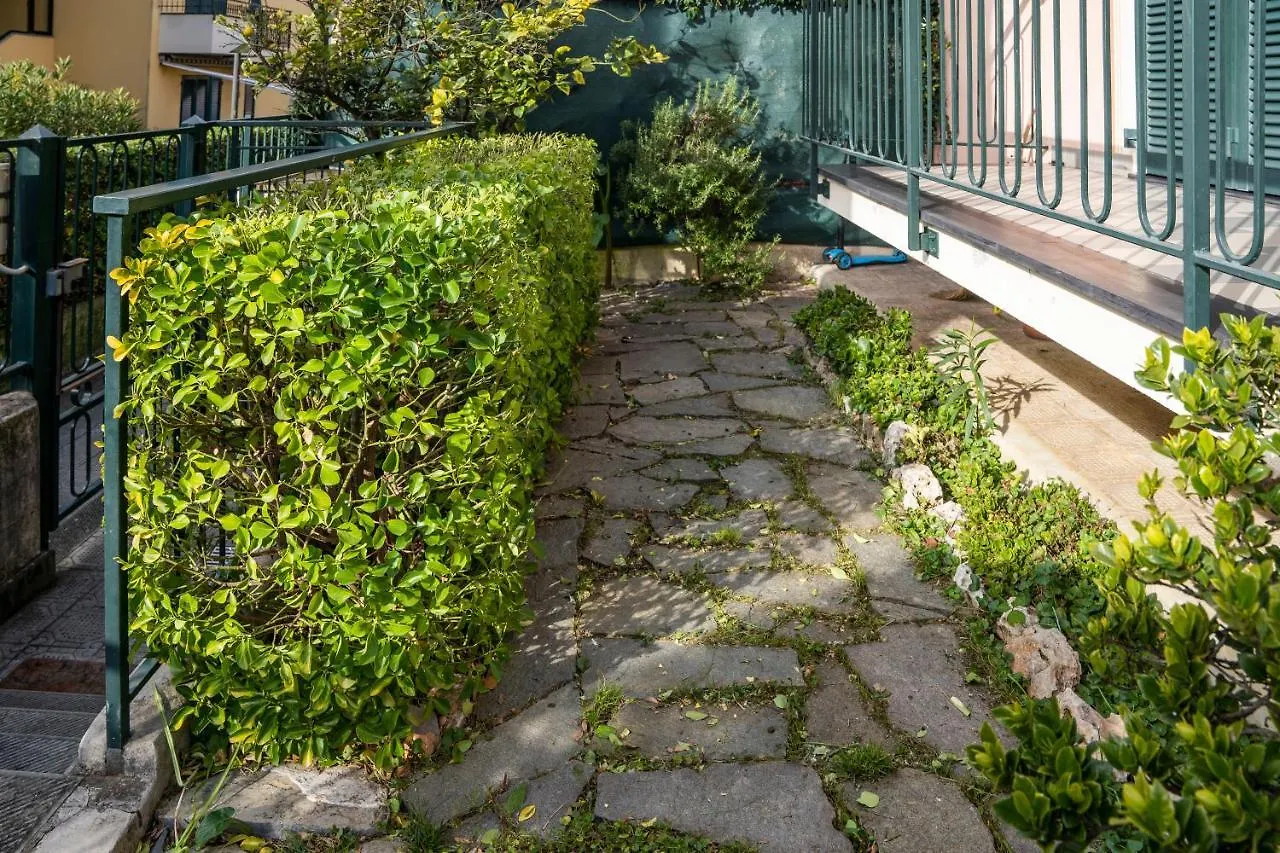 022 - Appartamento Segesta, 400 metri dal Mare con giardino e terrazzo Sestri Levante