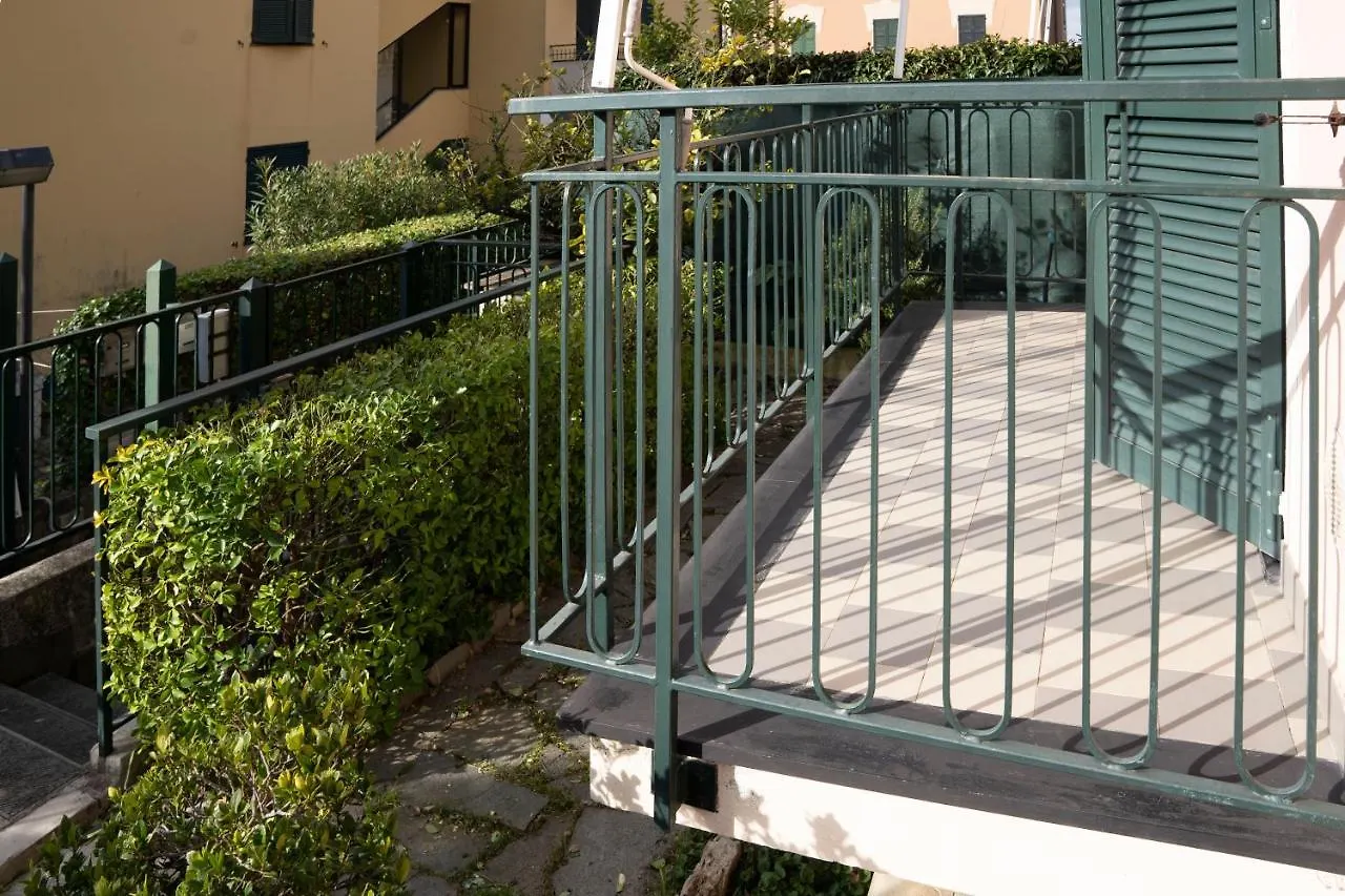 022 - Appartamento Segesta, 400 metri dal Mare con giardino e terrazzo Sestri Levante